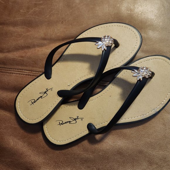 Large Tote & Flip Flops. - Picture 5 of 5